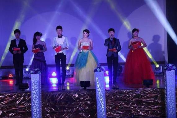 beat365迎新年文艺晚会绚烂多彩