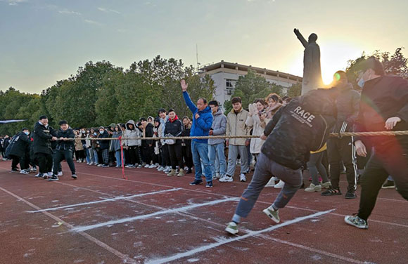 beat365隆重举办2020年拔河比赛