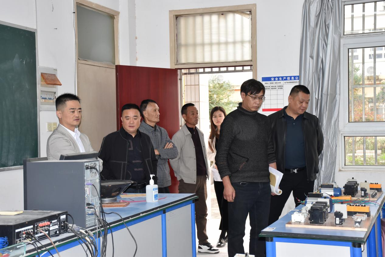 强化实践教育,打造优质实验实训环境 ------学院领导调研检查实验实训室建设