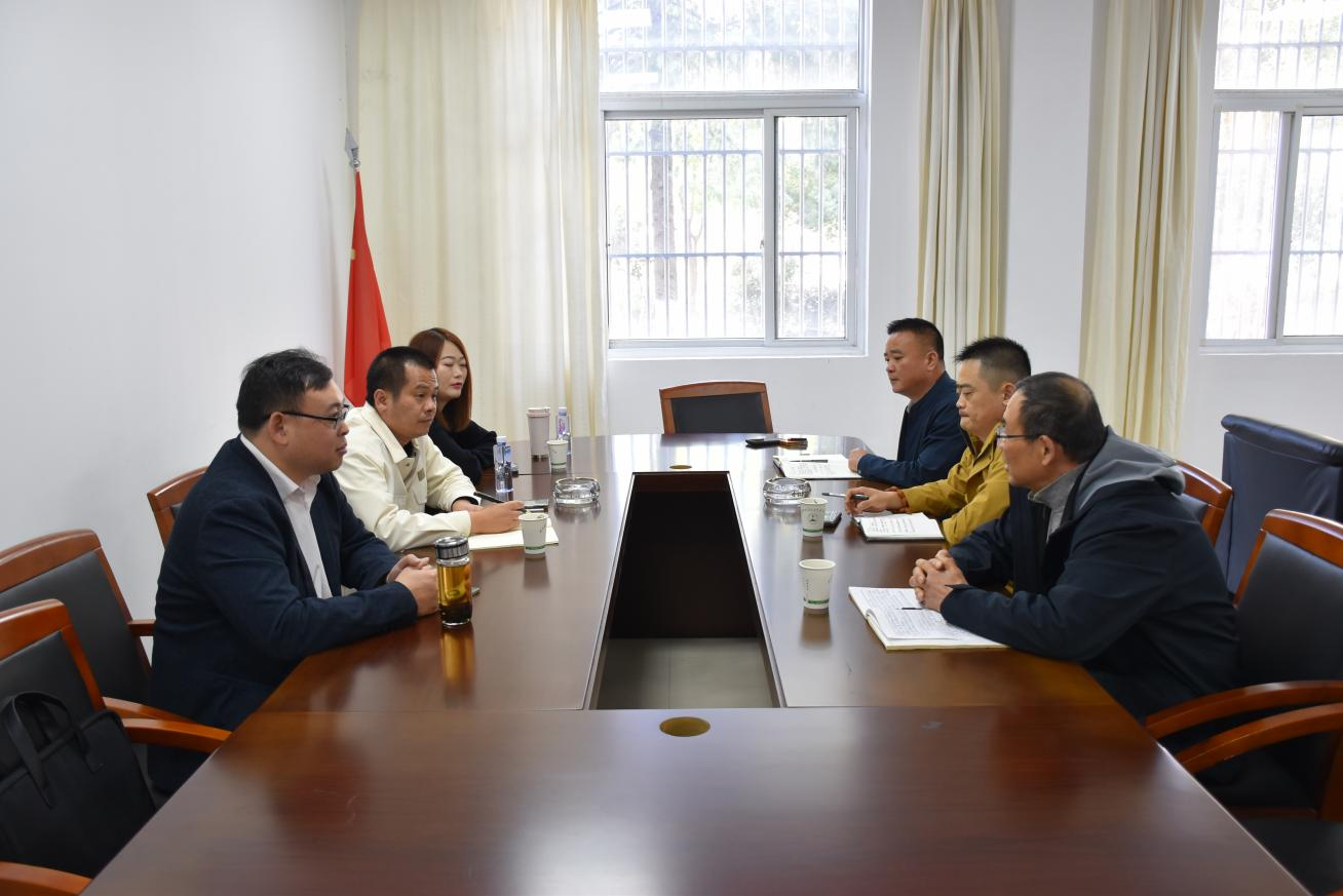 安徽谨诚教育科技集团成刚一行来beat365调研交流