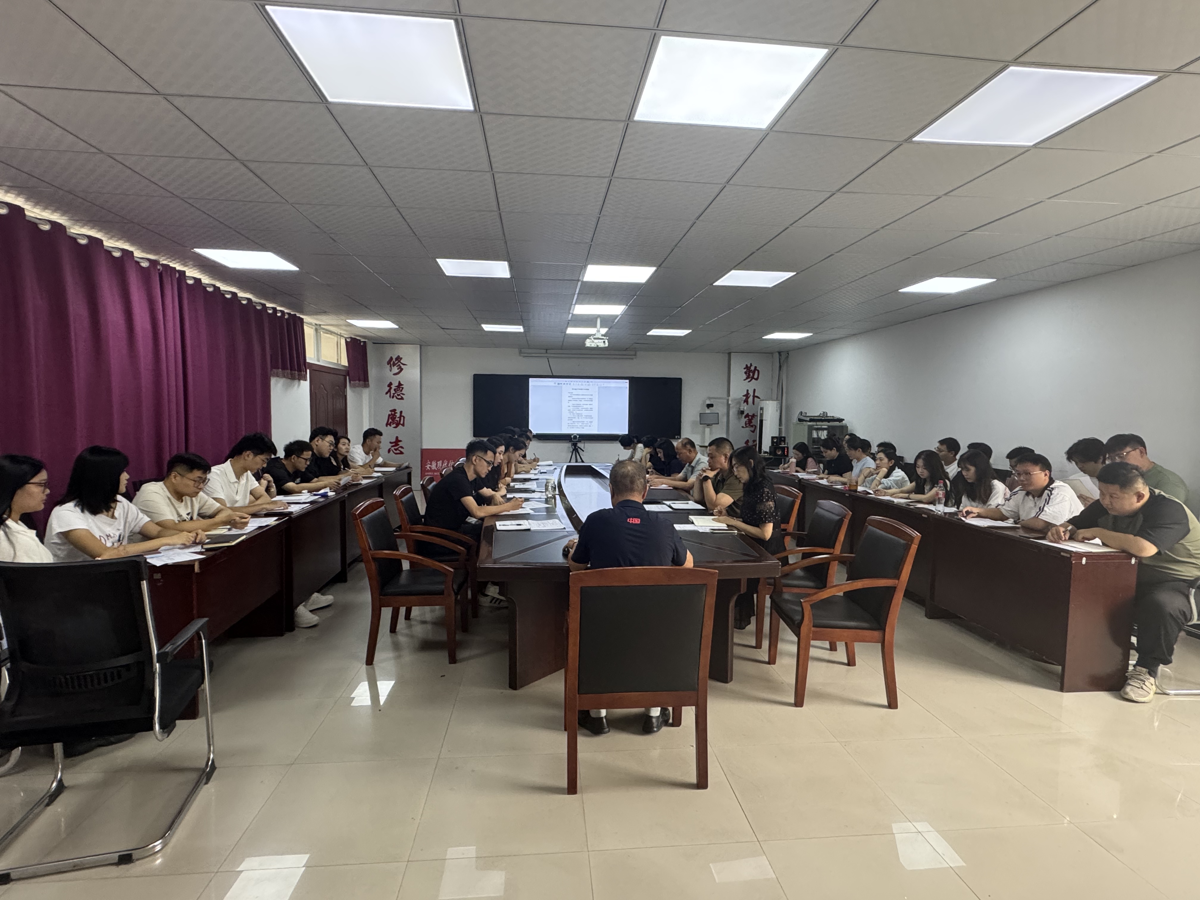 beat365召开第二次系、部迎新工作推进会议